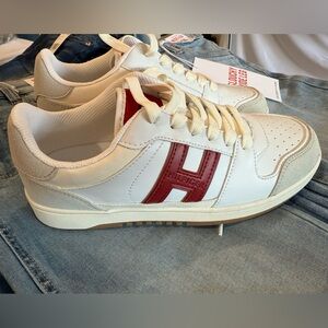 Tommy Hilfiger White and Red Sneakers size 9